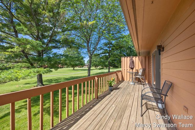 1346 Bent Tree Drive, Hudsonville, MI 49426