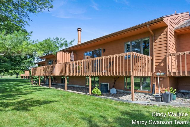 1346 Bent Tree Drive, Hudsonville, MI 49426