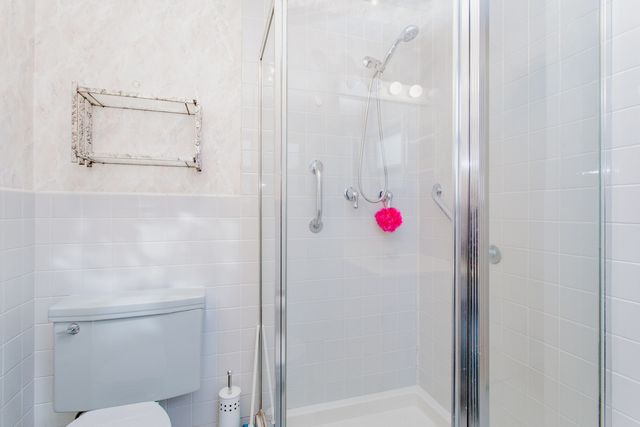 201 Valley View Drive, Wilmette, IL 60091