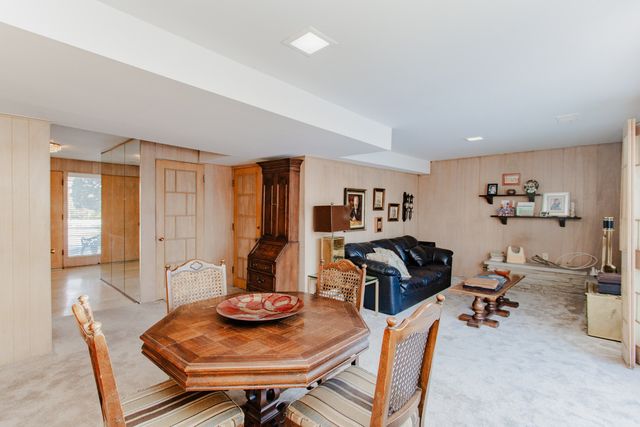 201 Valley View Drive, Wilmette, IL 60091