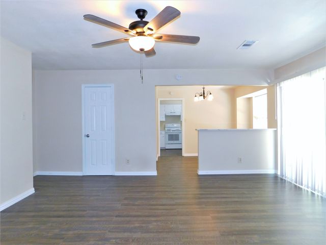 3812 Yellowstone Place, Denton, TX 76209