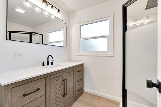 4835 N Diana Street, Fresno, CA 93726