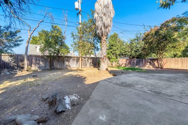 4835 N Diana Street, Fresno, CA 93726