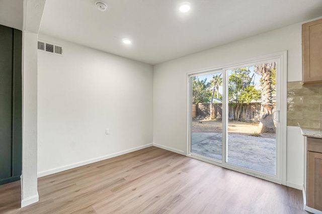 4835 N Diana Street, Fresno, CA 93726