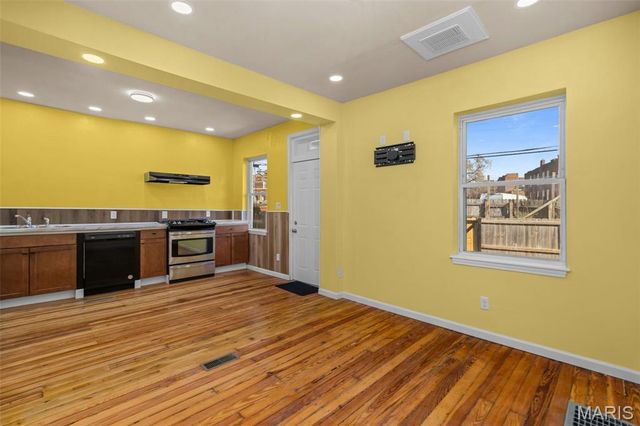 4630 Idaho Avenue, St Louis, MO 63111