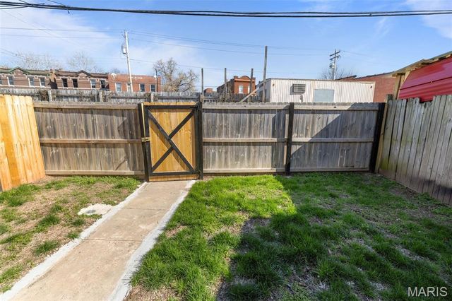 4630 Idaho Avenue, St Louis, MO 63111