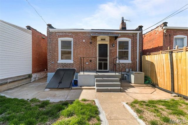 4630 Idaho Avenue, St Louis, MO 63111