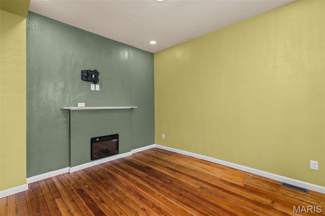 4630 Idaho Avenue, St Louis, MO 63111