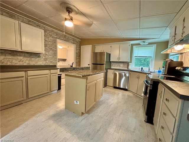 1283 Gene Martin Road, Walnut Cove, NC 27052