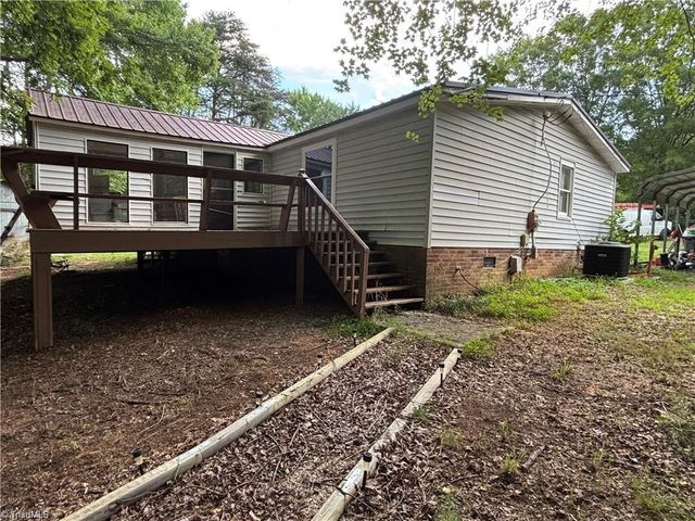 1283 Gene Martin Road, Walnut Cove, NC 27052