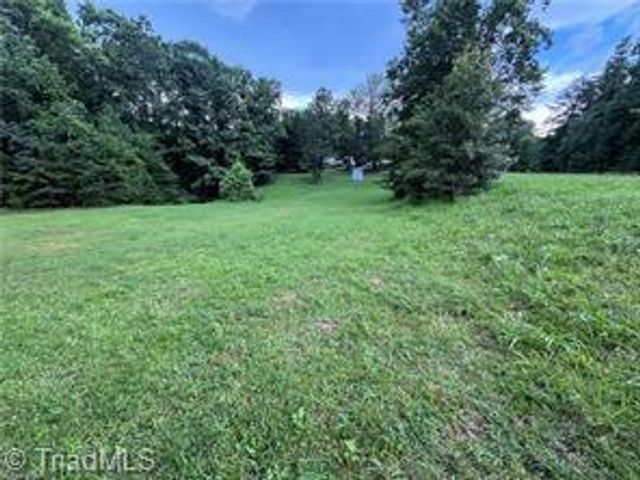 1283 Gene Martin Road, Walnut Cove, NC 27052