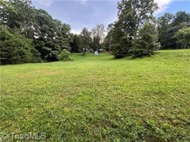 1283 Gene Martin Road, Walnut Cove, NC 27052