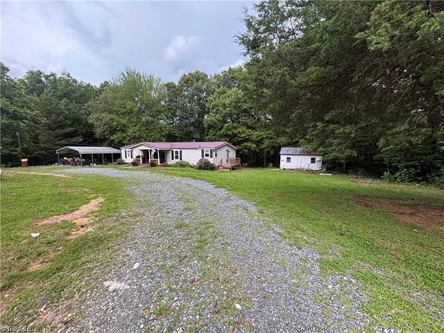 1283 Gene Martin Road, Walnut Cove, NC 27052