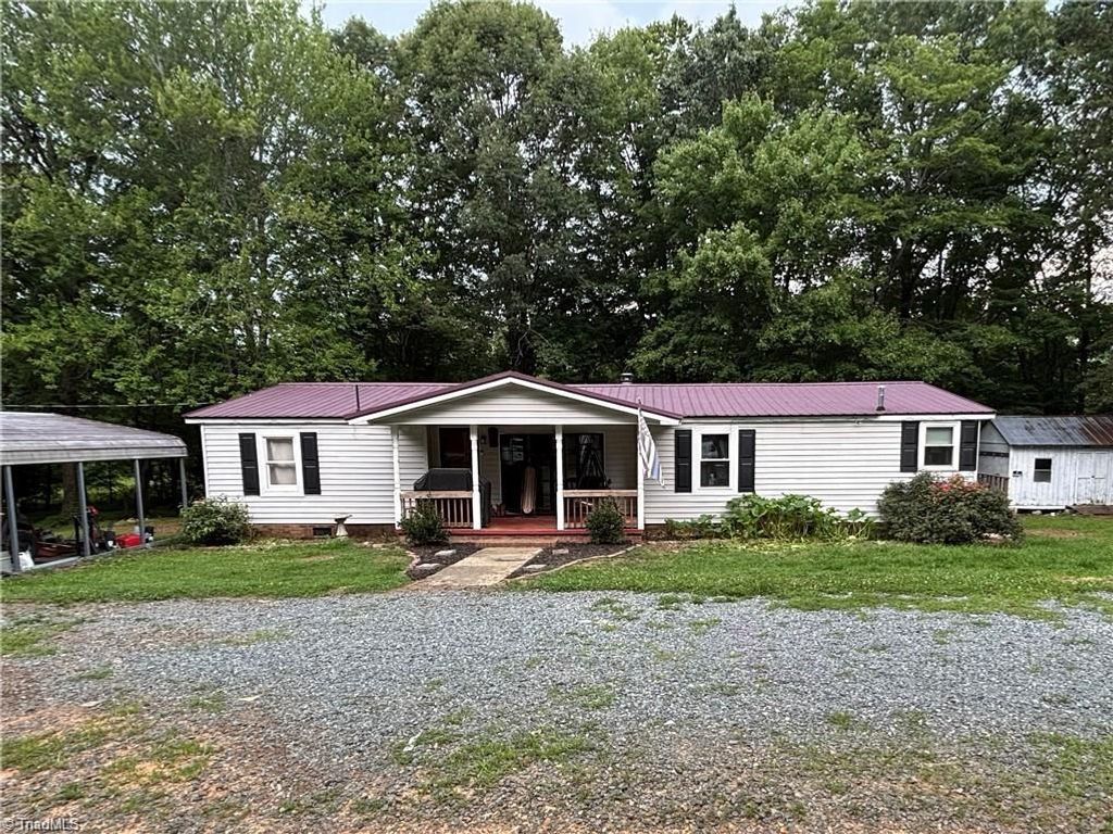 1283 Gene Martin Road, Walnut Cove, NC 27052