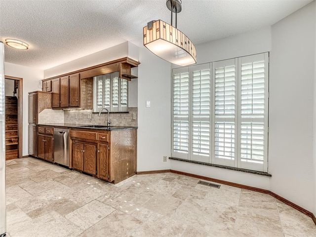 3844 Apex Court, Norman, OK 73072