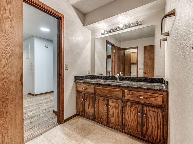 3844 Apex Court, Norman, OK 73072