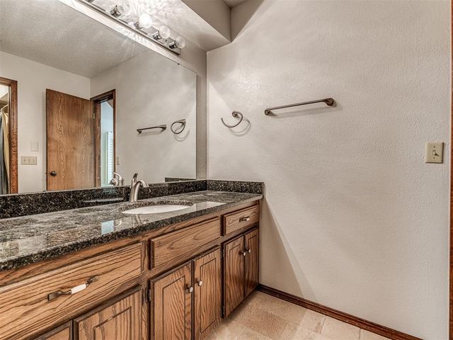 3844 Apex Court, Norman, OK 73072