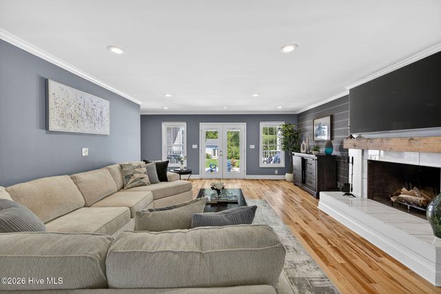 310 Foxhall Court, Wilmington, NC 28412