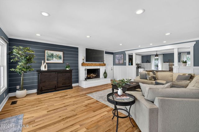 310 Foxhall Court, Wilmington, NC 28412
