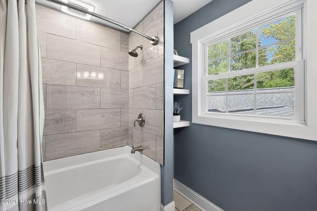 310 Foxhall Court, Wilmington, NC 28412