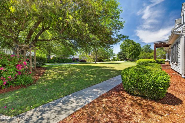 310 Foxhall Court, Wilmington, NC 28412