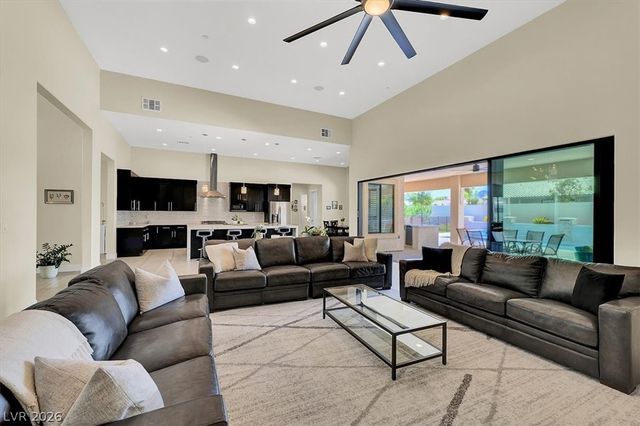 3041 East Serene Avenue, Henderson, NV 89074