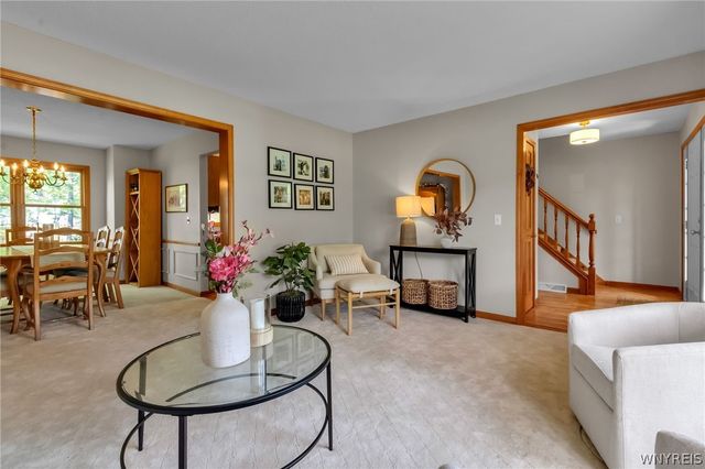 34 5th Avenue, Amherst, NY 14221