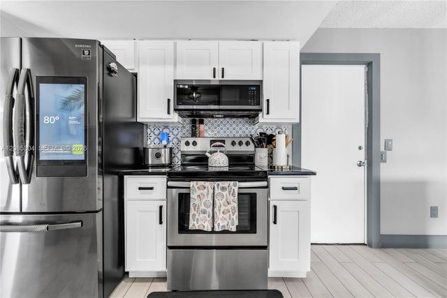 22330 SW 65th Avenue, Boca Raton, FL 33428