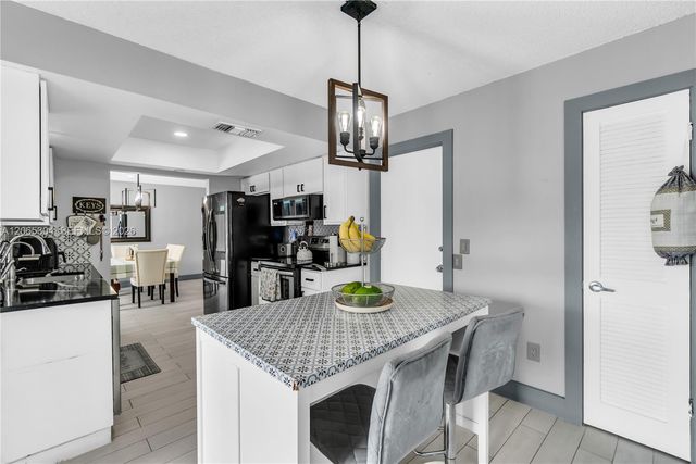 22330 SW 65th Avenue, Boca Raton, FL 33428