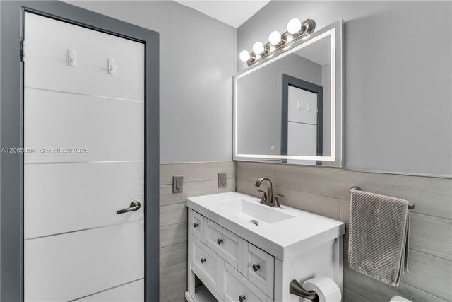 22330 SW 65th Avenue, Boca Raton, FL 33428