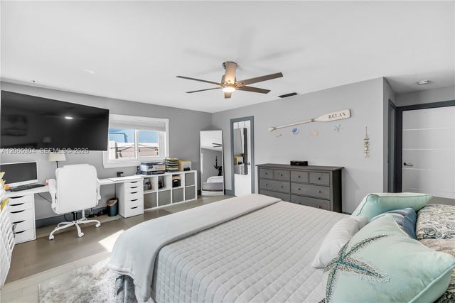 22330 SW 65th Avenue, Boca Raton, FL 33428