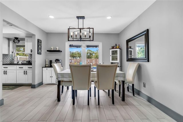 22330 SW 65th Avenue, Boca Raton, FL 33428