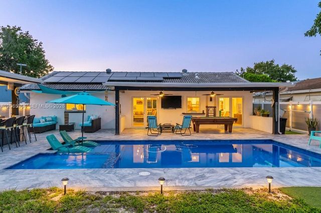 22330 SW 65th Avenue, Boca Raton, FL 33428