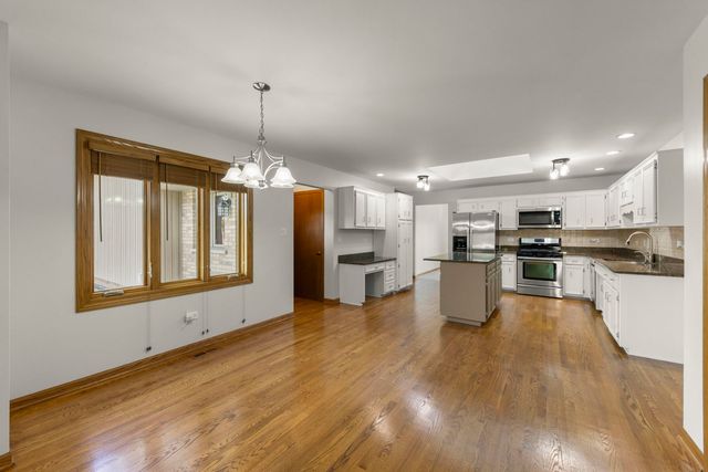 17349 Grange Drive, Orland Park, IL 60467