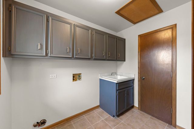 17349 Grange Drive, Orland Park, IL 60467