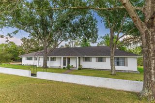 145 Camilla Circle, Bellville, TX 77418