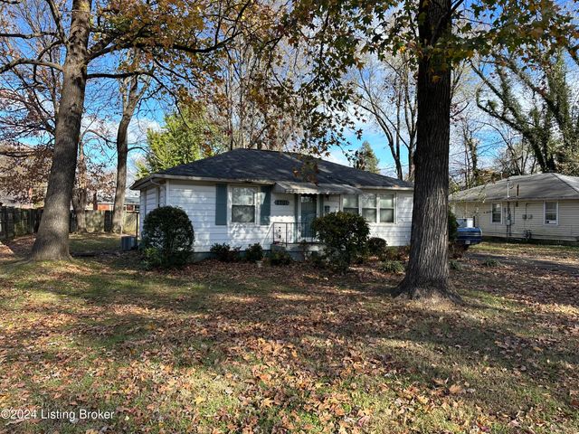 2701 Pioneer Rd, Louisville, KY 40216