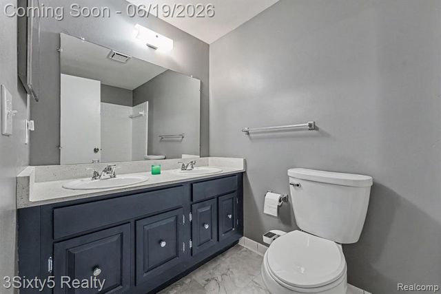 37592 Garden Court, Westland, MI 48185