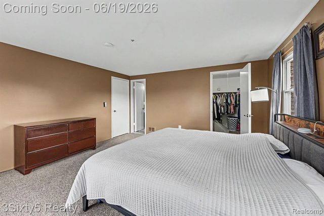 37592 Garden Court, Westland, MI 48185