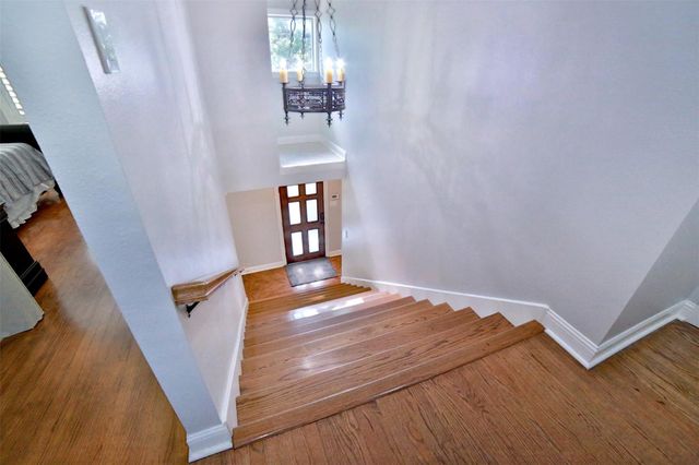 2625 Peckham Street Street, Houston, TX 77098