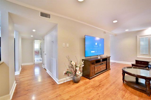 2625 Peckham Street Street, Houston, TX 77098