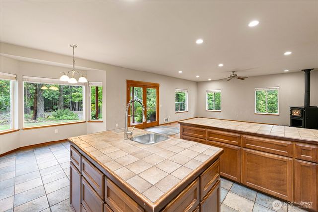 42 Tarte Road, Friday Harbor, WA 98250