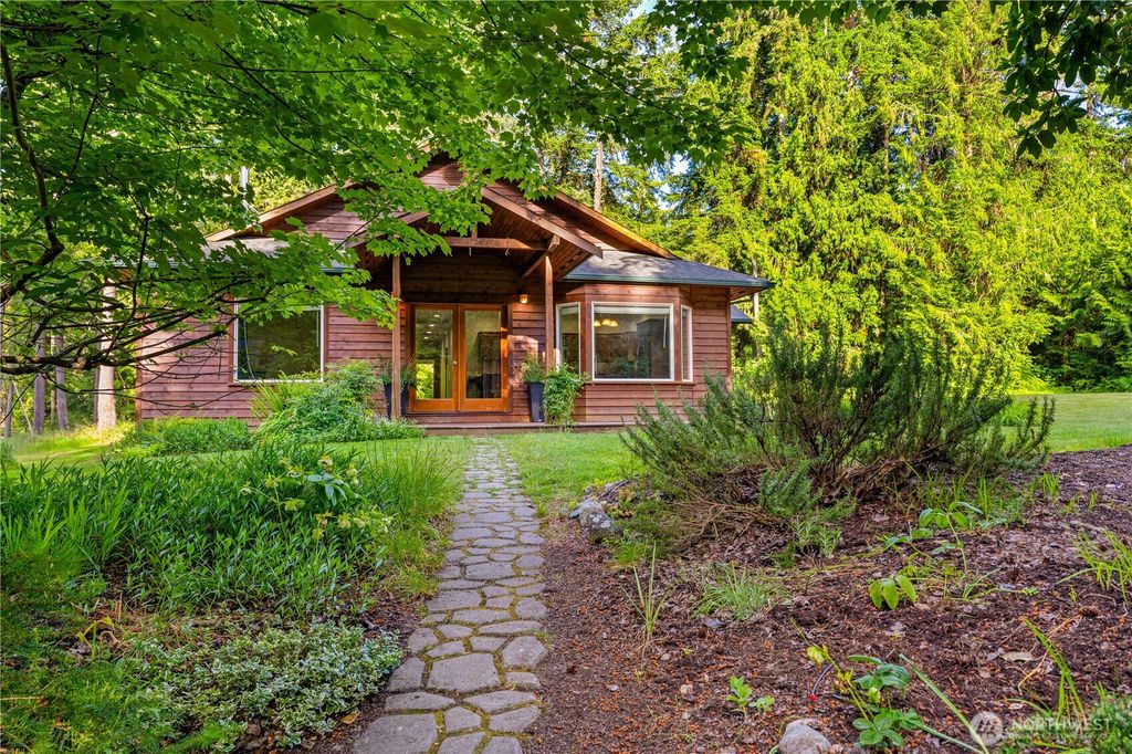 42 Tarte Road, Friday Harbor, WA 98250