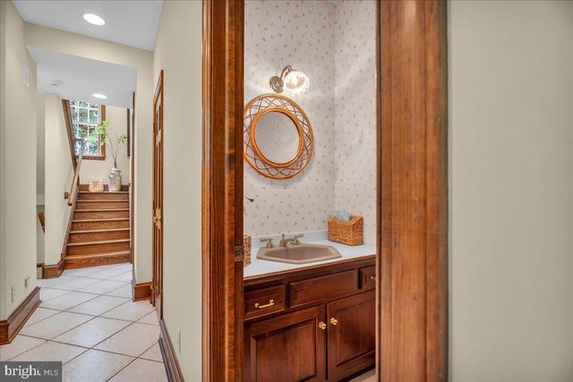 9 BRADFORD CT, Medford, NJ 08055