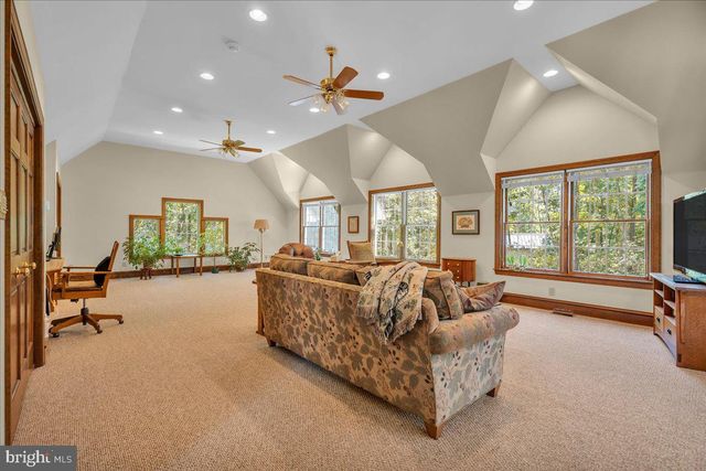 9 BRADFORD CT, Medford, NJ 08055