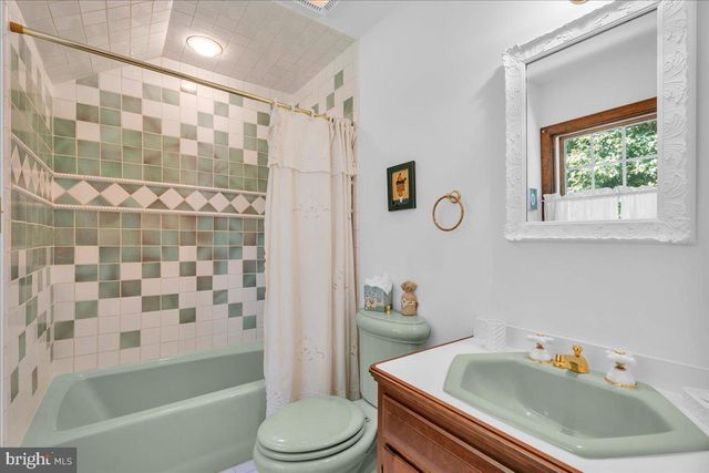 9 BRADFORD CT, Medford, NJ 08055