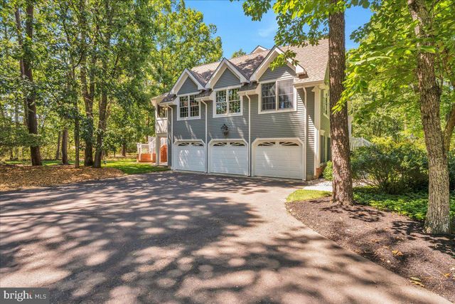 9 BRADFORD CT, Medford, NJ 08055