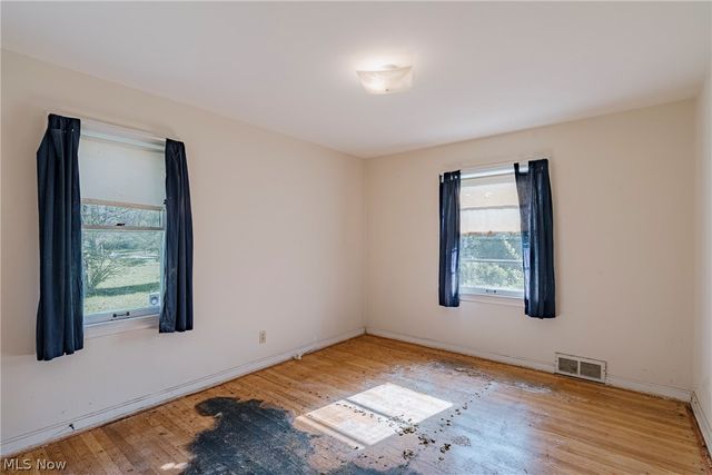 1004 Woodview Road, Cleveland Heights, OH 44121