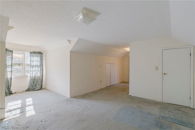 1004 Woodview Road, Cleveland Heights, OH 44121