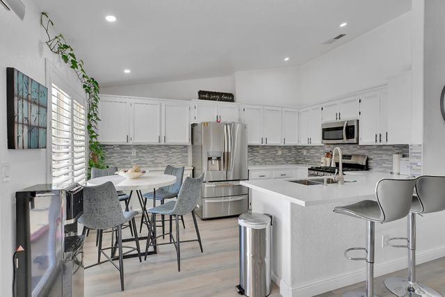 2024 Aaron Dr, Yuba City, CA 95993